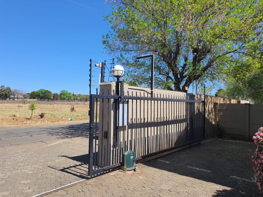 2 Bedroom Property for Sale in Gardeniapark Free State